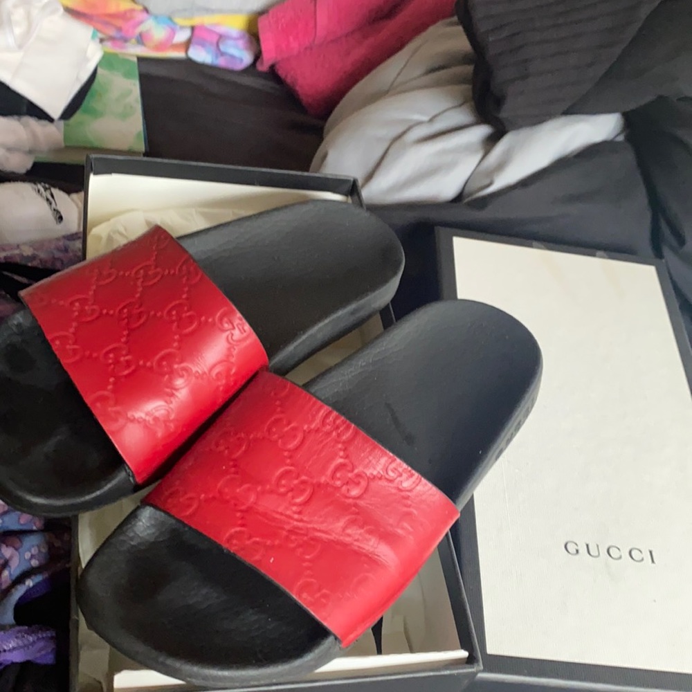 Gucci slides